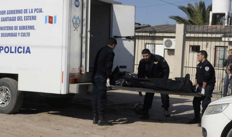 Horror- madre de 7 hijos se ahorcoacute tras discutir con su esposo