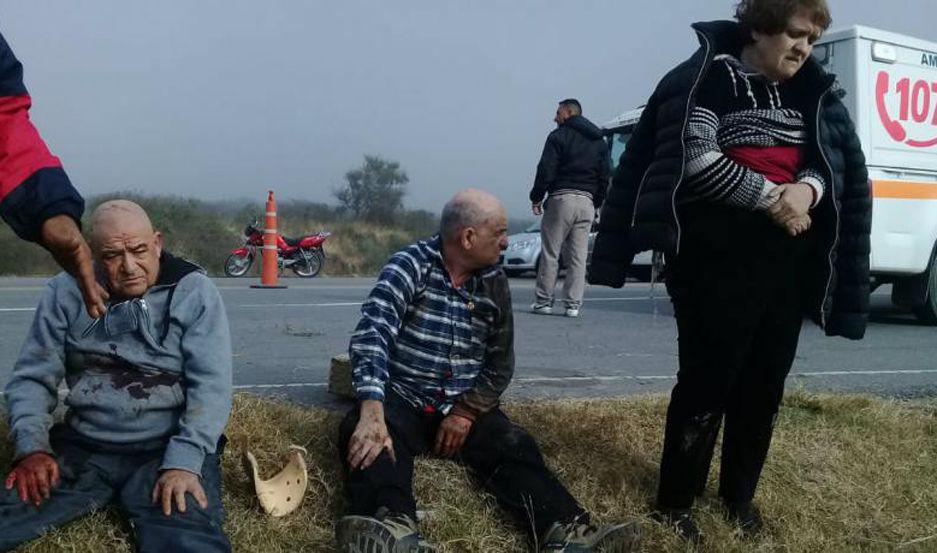Susto y mucho dolor- la imagen de tres jubilados shockeados tras el accidente