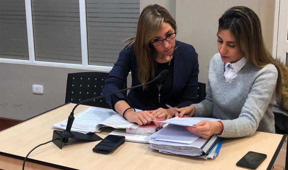 Condenan a tres antildeos a mujer por estafar a ancianas