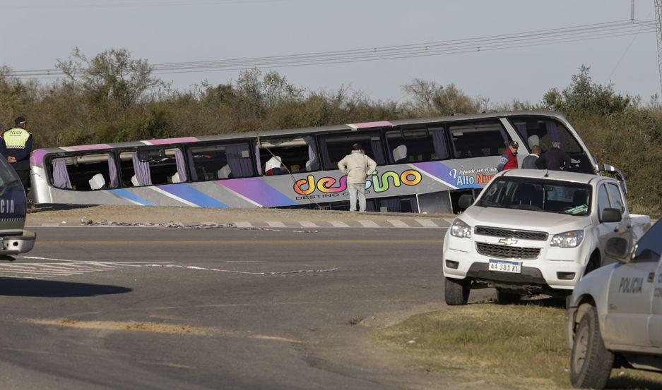 Tragedia en Tucumaacuten- detuvieron a los choferes del micro