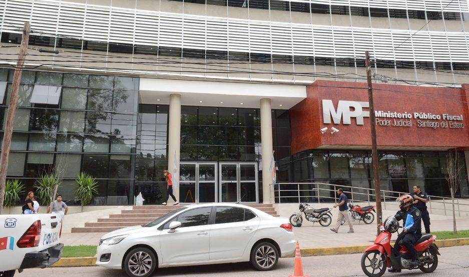 Prestamista acusado de estafar a comerciantes por maacutes de 2500000 con pagareacutes truchos