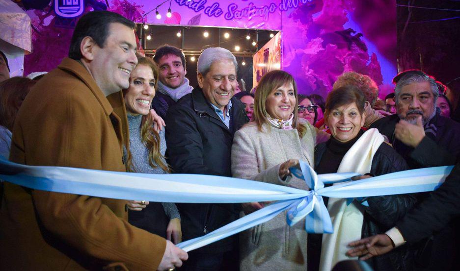 El gobernador Zamora y la intendente Fuentes dejaron habilitada oficialmente la Feria Artesanal