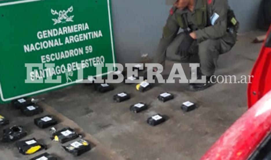 Monte Quemado- detienen a un hombre con 18 kilos de droga en su auto