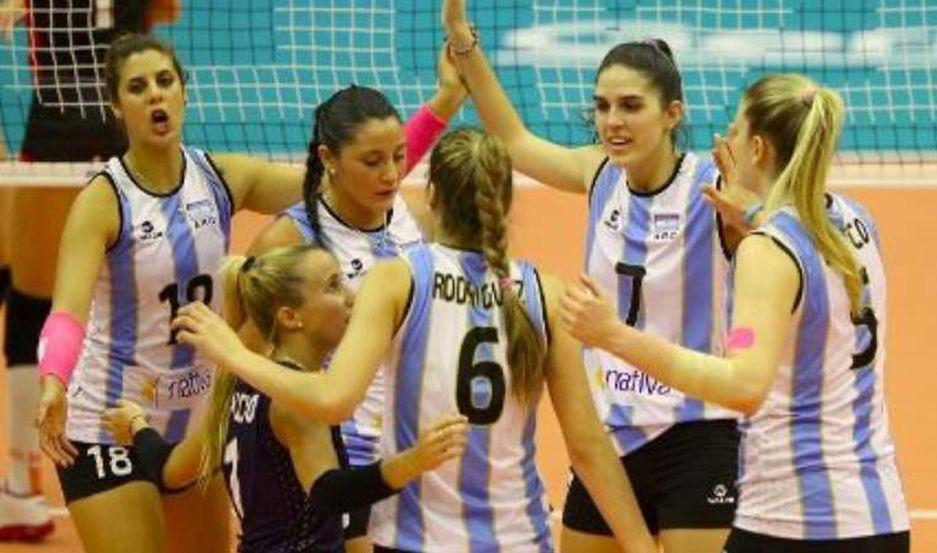 Las Panteras arrancaron con victoria ante Canadaacute