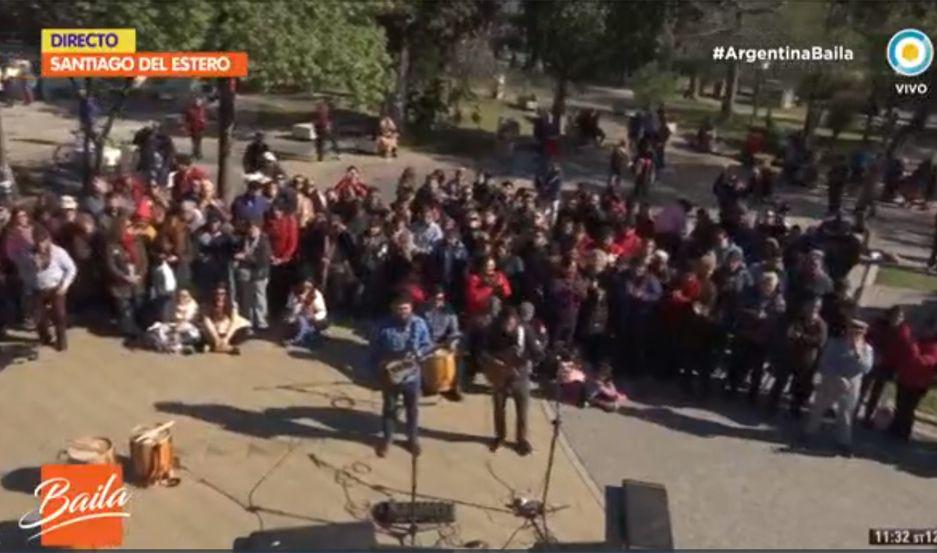 VIDEOS  Los Carabajal y Orellana - Lucca deleitaron con su muacutesica