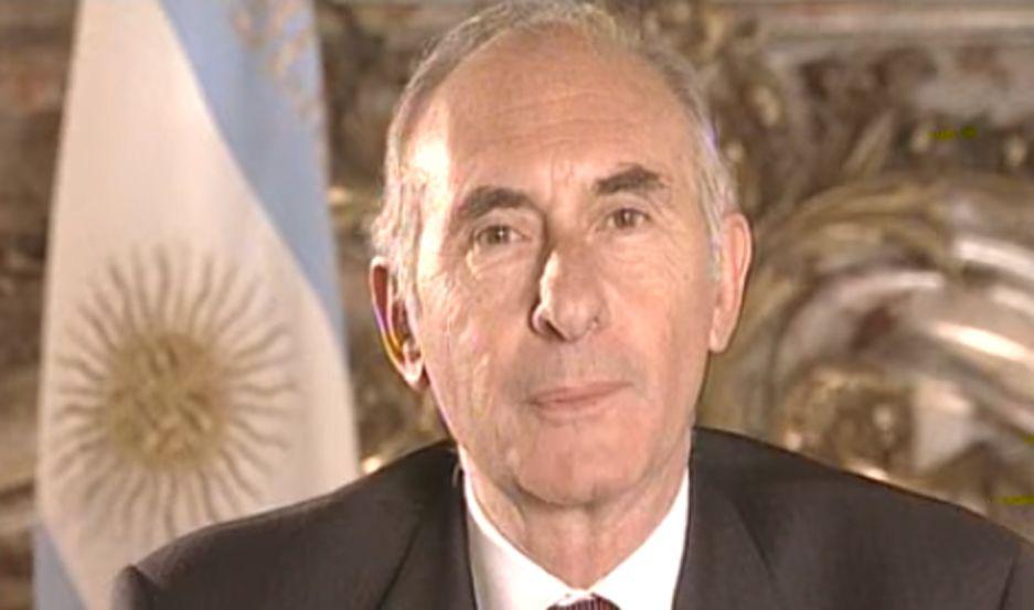 VIDEO El momento en el que De la Ruacutea declaraba el estado de sitio en todo el paiacutes