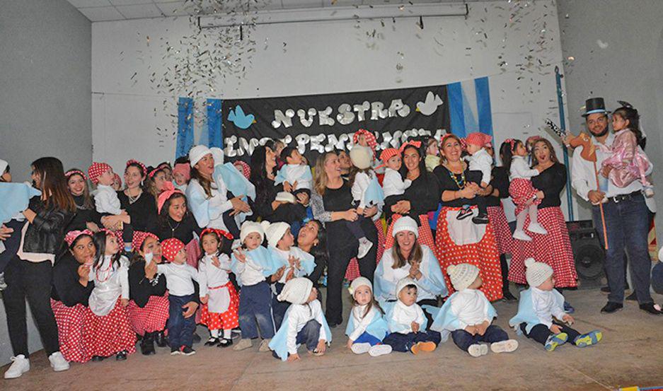 El jardiacuten ldquoBambirdquo homenajeoacute a los proacuteceres de 1816