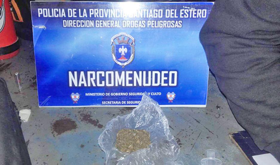 Narcomenudeo- detienen a dos sujetos con marihuana