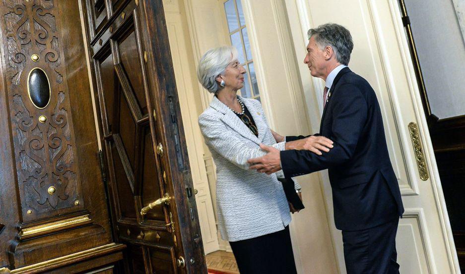 El FMI giroacute 5400 millones de doacutelares para Argentina