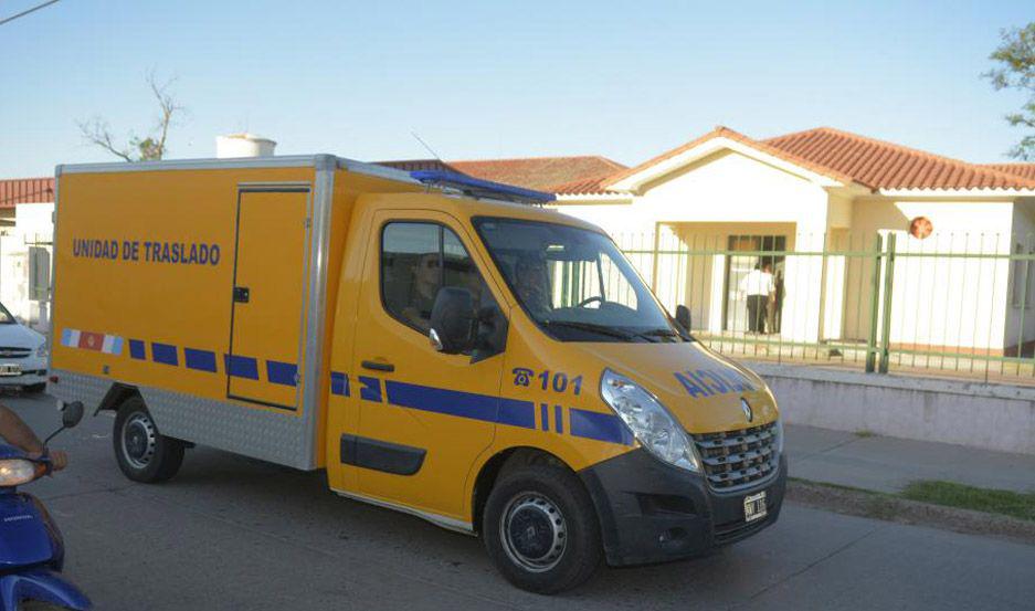 Conmocioacuten por un joven que se ahorcoacute en un aacuterbol de la cancha de su barrio