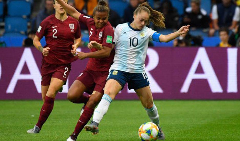 Escaacutendalo en la seleccioacuten femenina tras la convocatoria