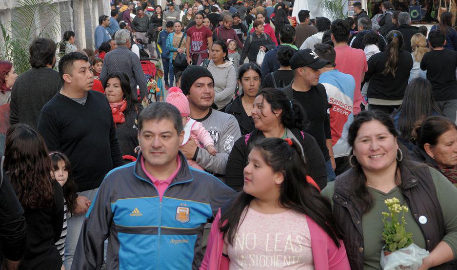La Feria y el Encuentro Latinoamericano de Muralistas se destacan hoy en los festejos