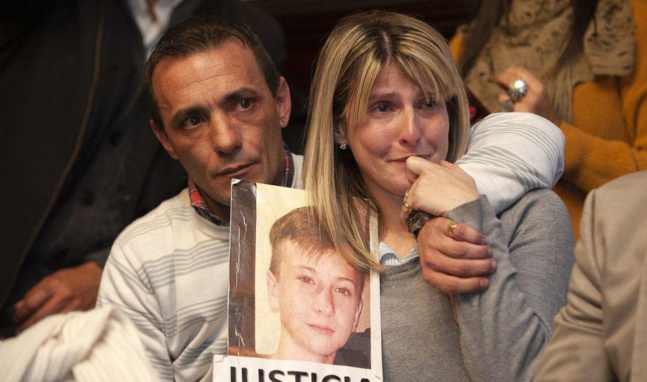 Condenaron a prisioacuten perpetua a uno de los asesinos de Brian Aguinaco