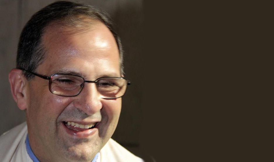 El Papa Francisco nombroacute al padre Corral obispo coadjutor de Antildeatuya