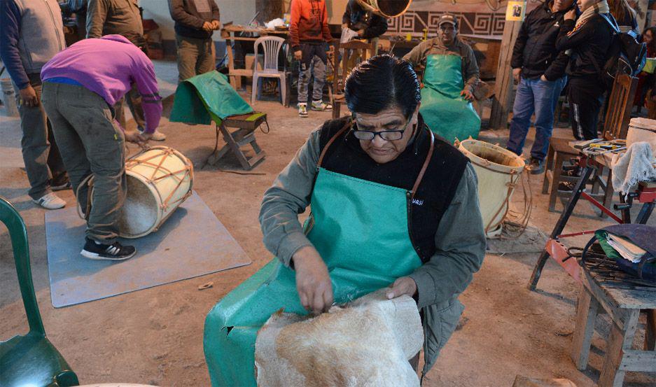 VIDEO Asiacute fue la apertura de la Vigilia de la Marcha de los Bombos