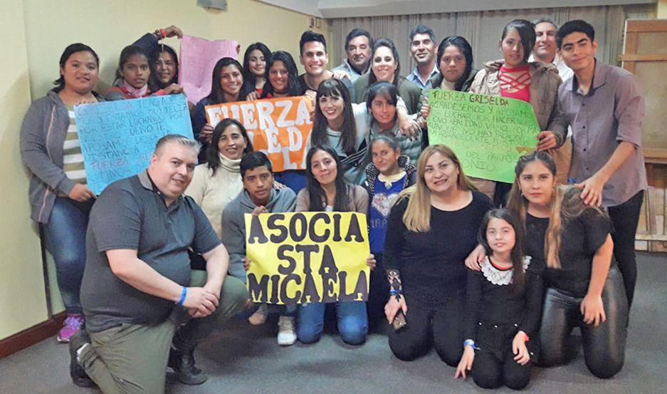 Siciliani recibioacute a los alumnos de la escuela de Las Tinajas