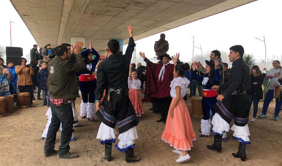EN IMAacuteGENES  Las postales de la XVII Marcha de los Bombos