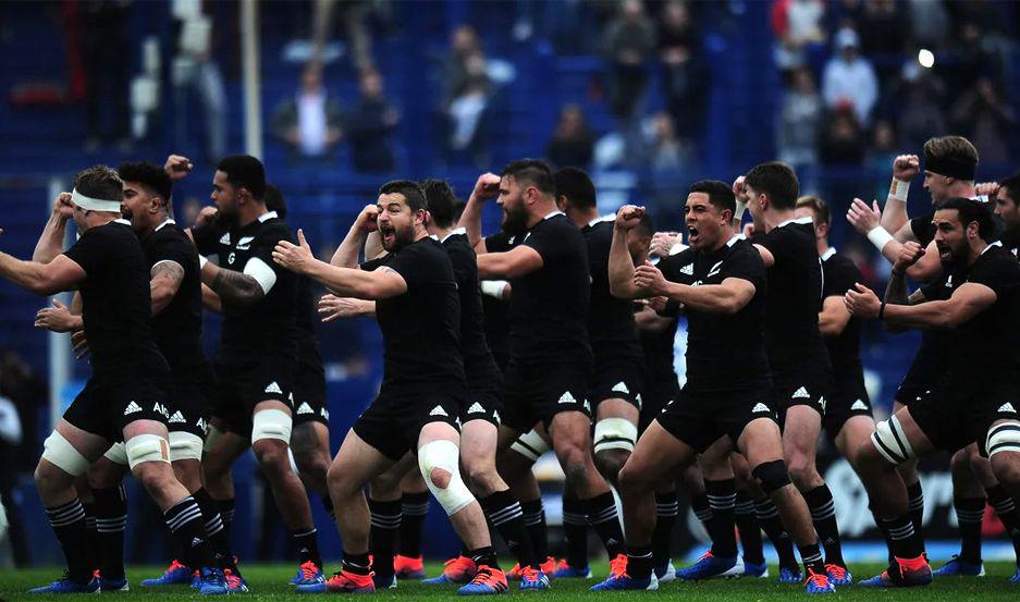 VIDEO  Los All Blacks y su tiacutepica danza esta vez ante Los Pumas