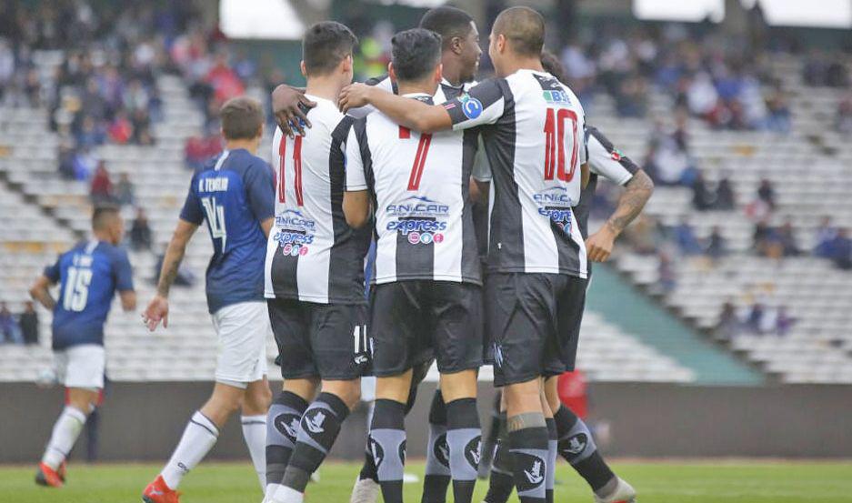 El Ferro vencioacute en los penales a Talleres en Coacuterdoba