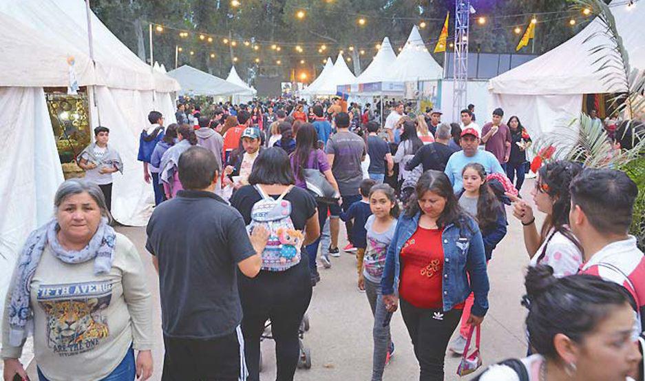 En la plaza Libertad y en la Feria Artesanal habraacute actividades por el mes de la ciudad