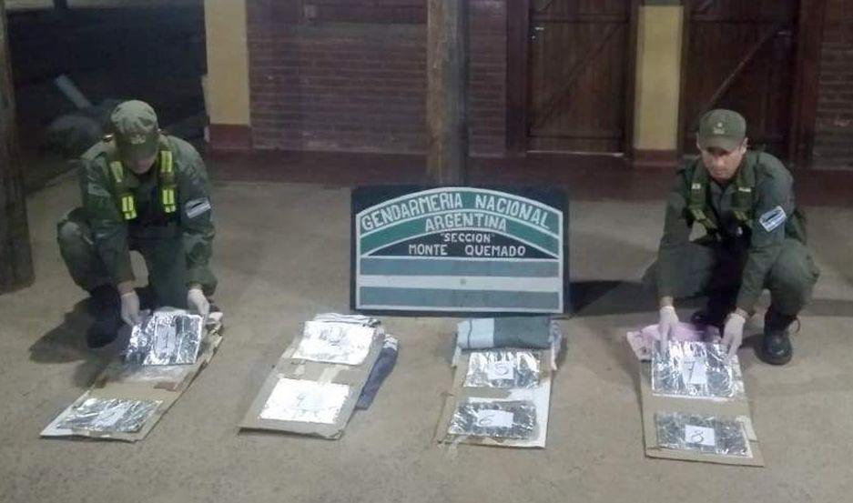 Pasajera transportaba maacutes de dos kilos de cocaiacutena ocultos en juegos de saacutebanas