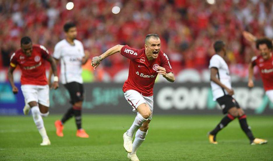 Se juegan los otros dos duelos de los octavos