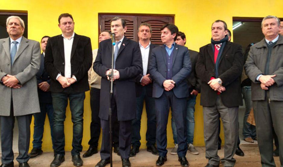 El gobernador Zamora inauguroacute el SUM de la localidad El Pinto