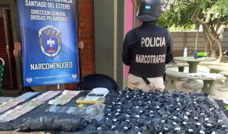Revelan coacutemo la droga se encarece hasta llegar a Santiago