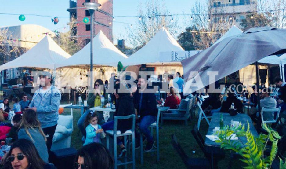 IMAacuteGENES Los Food Trucks otra propuesta en el aniversario de Santiago
