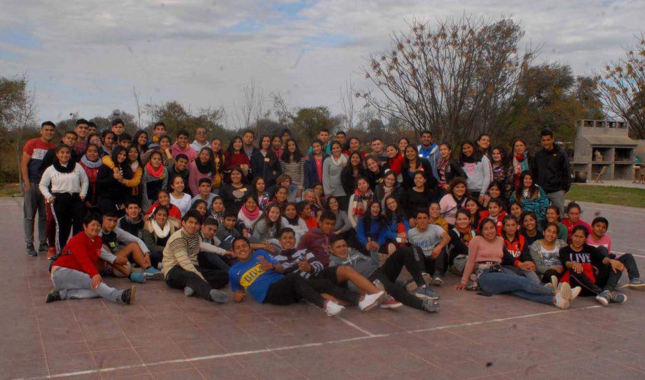 Encuentro juvenil organizado por la parroquia loretana