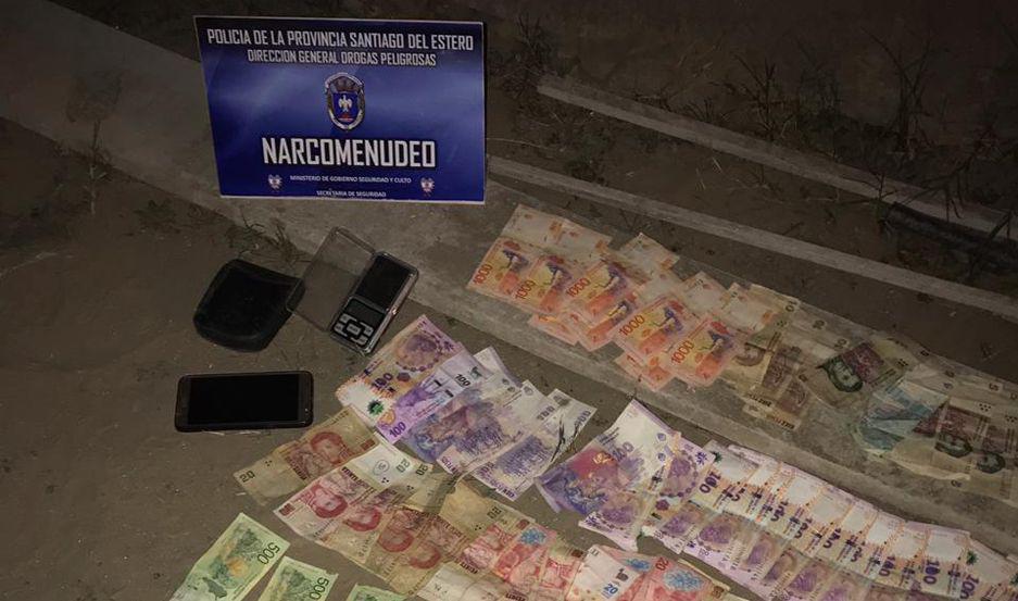 Pesaba y vendiacutea cocaiacutena mientras participaba de un campeonato de fuacutetbol