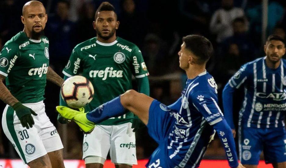 EN VIVO  Godoy Cruz pierde con Palmeiras en un partido duriacutesimo