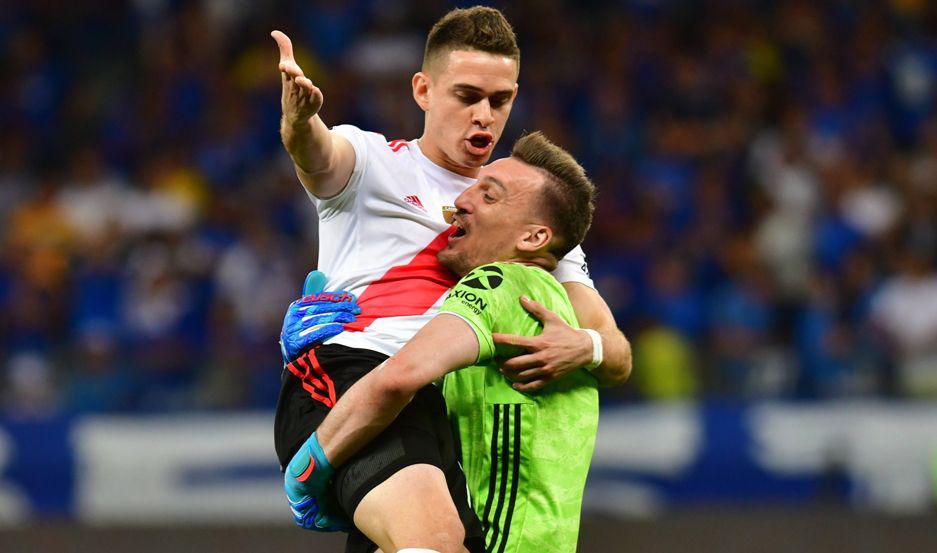 Armani se lucioacute en los penales y River pasoacute a cuartos