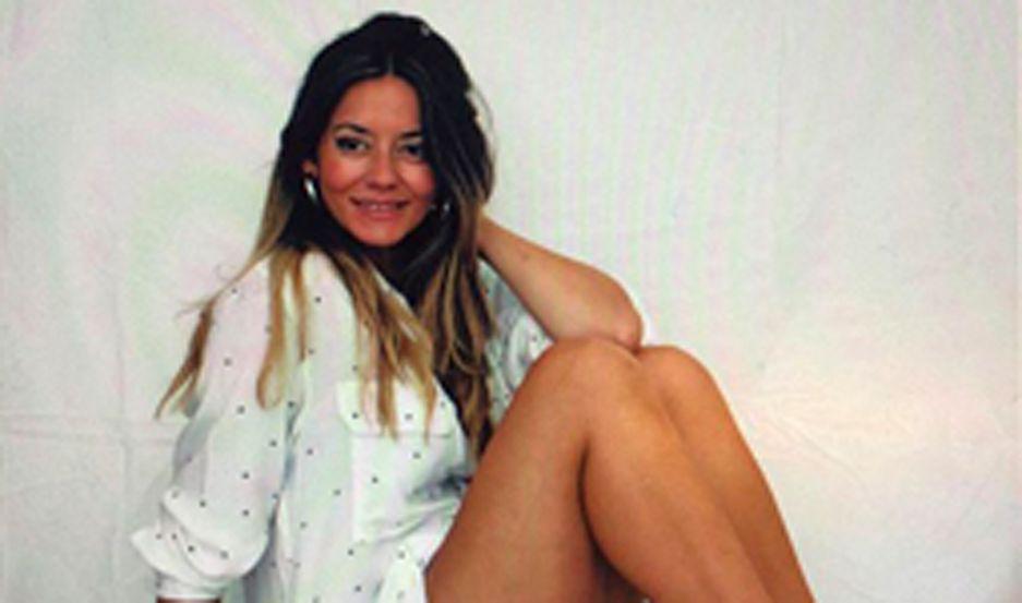 Deja a su hijo porque tiene  que viajar a Santiago