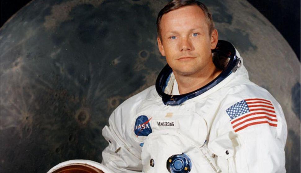Se dieron a conocer las canciones que escucho Neil Armstrong cuando viajo a la Luna