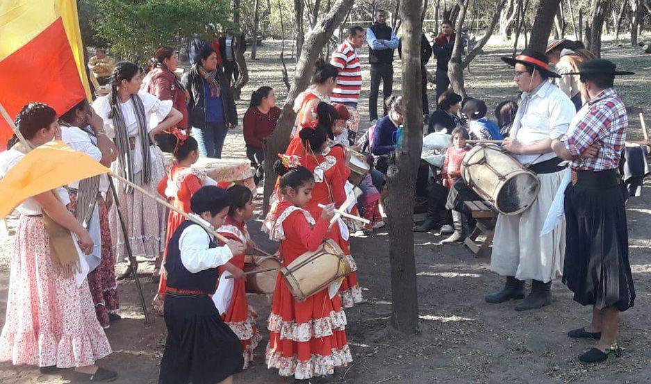 El Patio Silipiquentildeo recibioacute a los devotos de Mama Antula