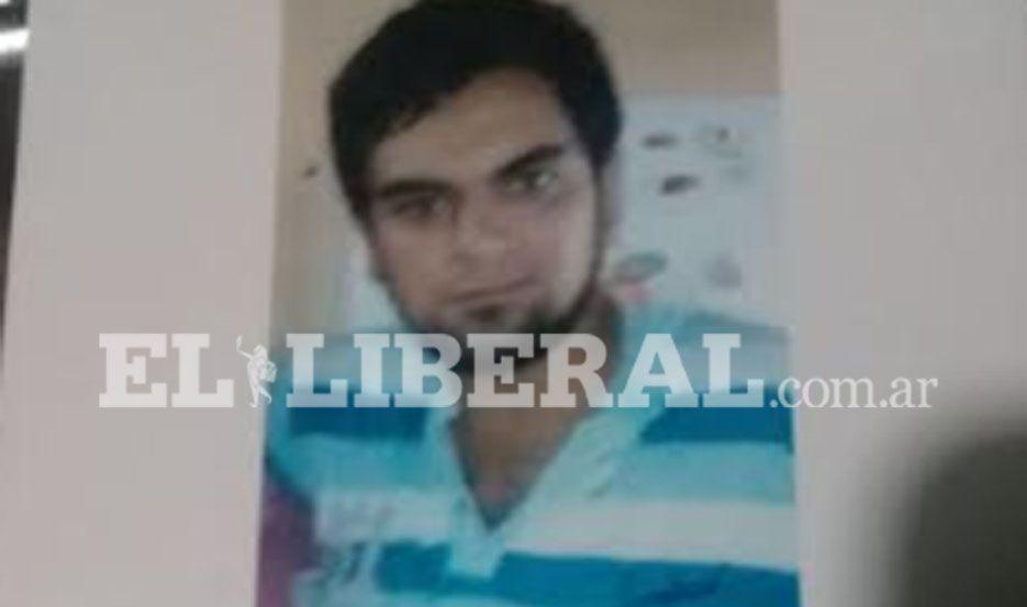 El joven buscado fue identificado como Jairo Maximiliano Barraza de 24 años