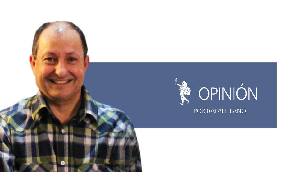 La poliacutetica debe resolver  la crisis econoacutemica