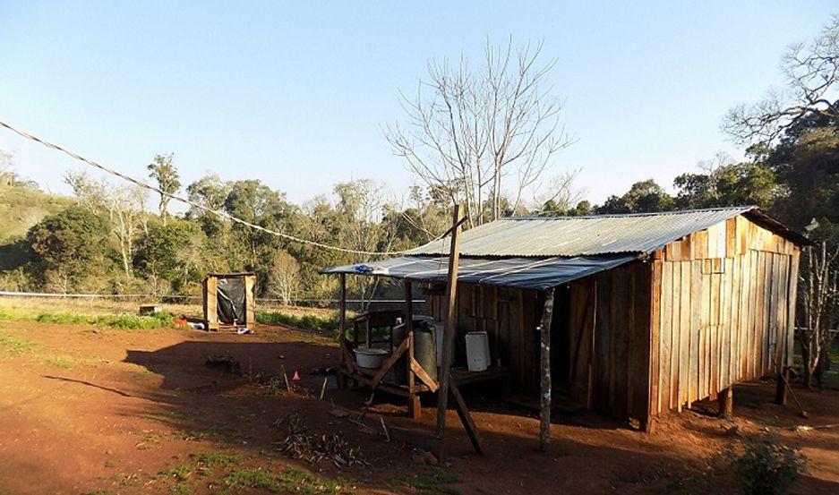 Una joven de 22 antildeos y sus dos hijos fueron degollados en Misiones