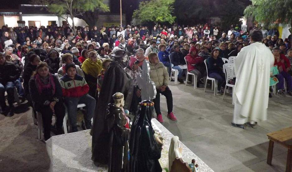 Gran concurrencia a la misa en honor al patrono del pan y el trabajo en Fernaacutendez