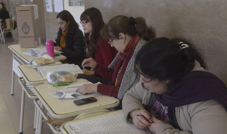 Los santiaguentildeos eligen hoy candidatos a presidente 3 senadores y 4 diputados