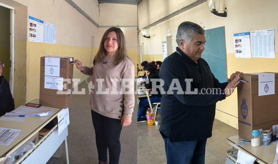 Colonia Dora- la intendente Mansilla y el diputado Sequeira emitieron su voto