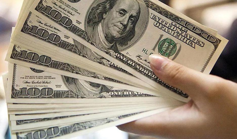 El BCRA vendioacute us150 millones y el doacutelar cerroacute a maacutes de 58 pesos