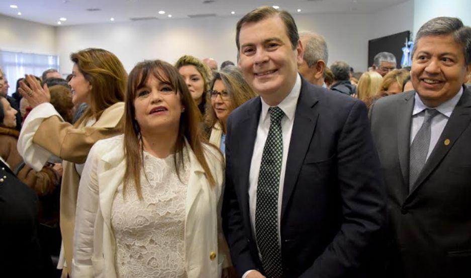 La flamante vocal del Superior Tribunal de Justicia con el gobernador Dr Gerardo Zamora y el rector de la UNSE Ing Héctor Paz