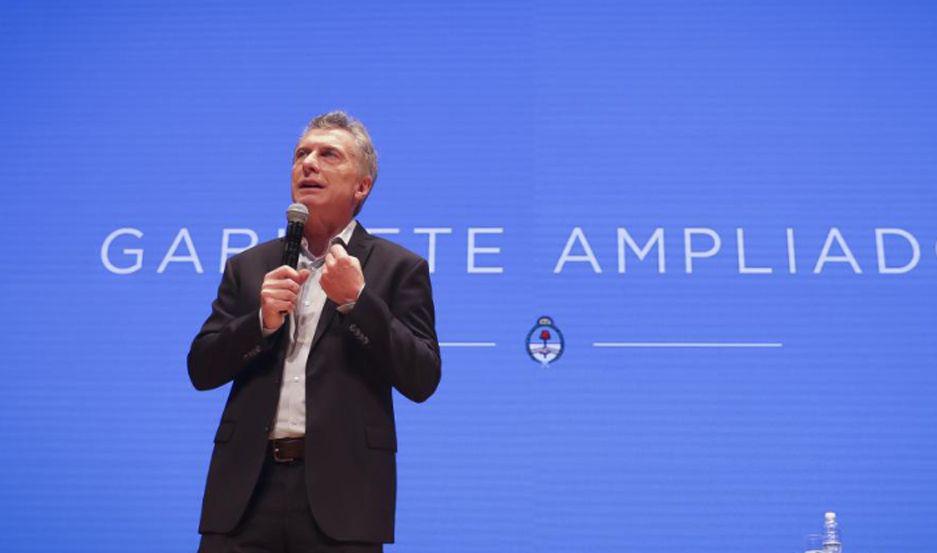 Macri arengoacute a su gabinete ampliado- El dolor nos estaacute haciendo crecer