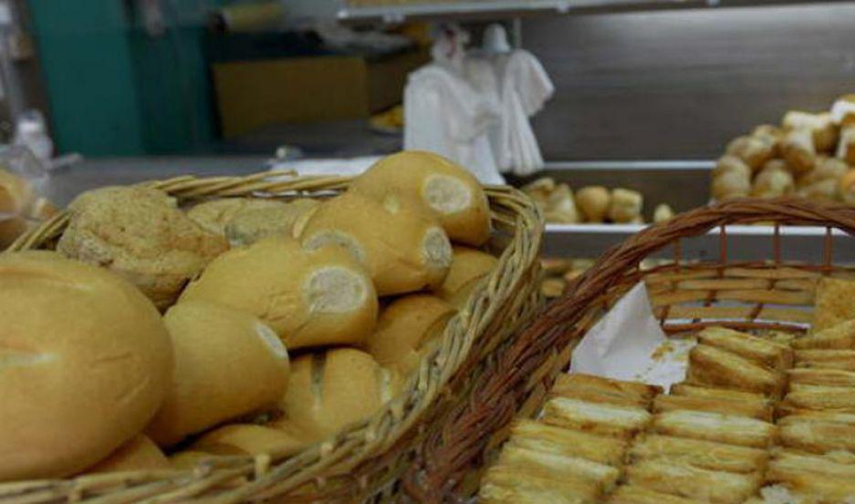 Autorizaron suba y el pan llegaraacute a 100 el kilogramo en Santiago
