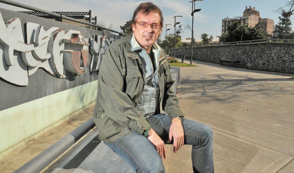 Benito Fernaacutendez realizaraacute la curaduriacutea de la Feria Puro Disentildeo 2019 en Santiago