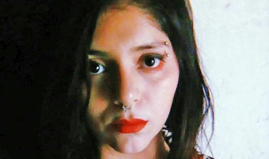 Netflix estrenoacute la serie sobre Teacutevez y con una santiaguentildea en el elenco