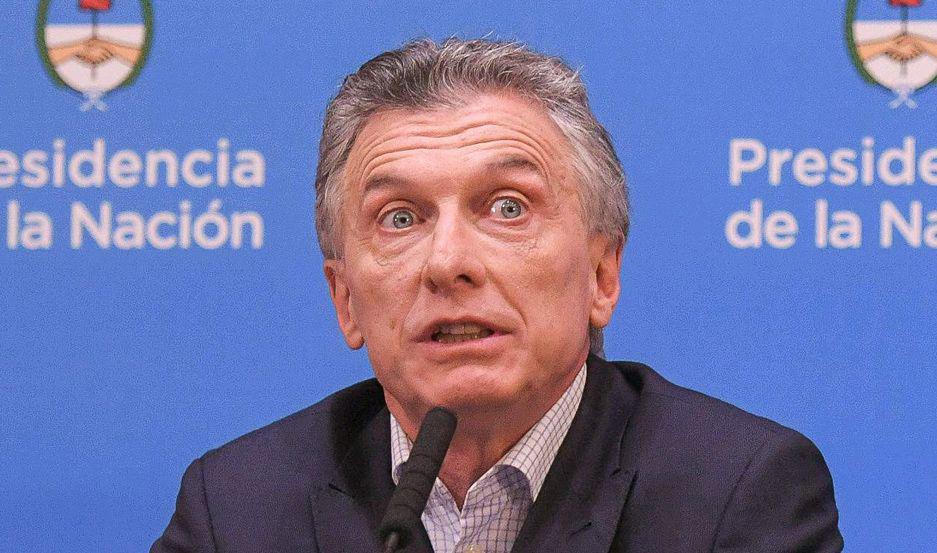 Versioacuten indica que Macri quiso renunciar pero que lo frenoacute Pichetto