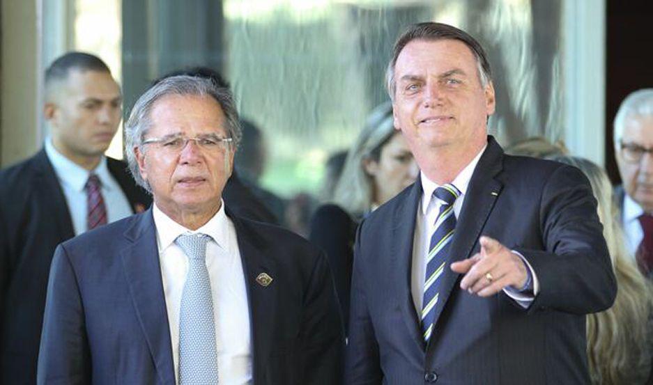 Brasil amenazoacute con salir del Mercosur si el proacuteximo gobierno argentino cierra la economiacutea